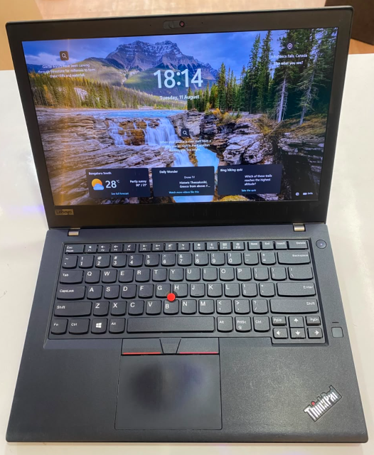 Lenovo Lenovo ThinkPad T480 refurbished laptop — intel i7 8th Gen, 8Gb Ram — Grade A condition (photo 1 of 4)